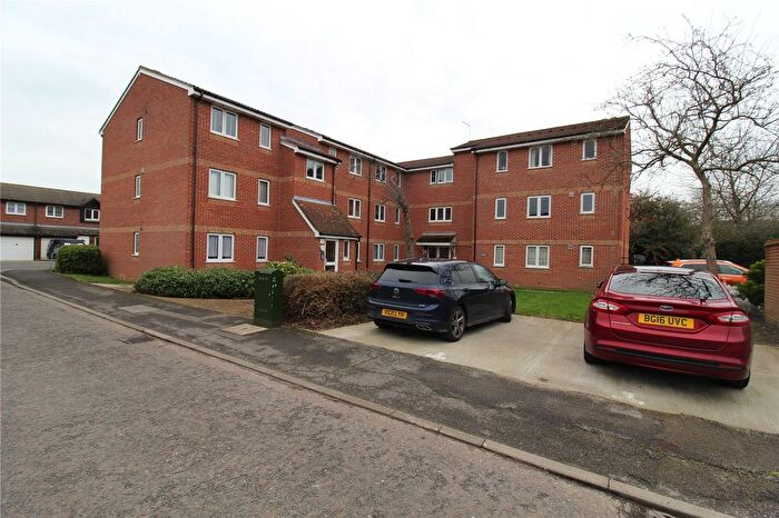 1 Bedroom Flat For Sale In Sandon Close, Rochford, Essex, SS4