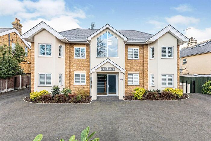 2 Bedroom Flat To Rent In Rayleigh Road, Benfleet, SS7