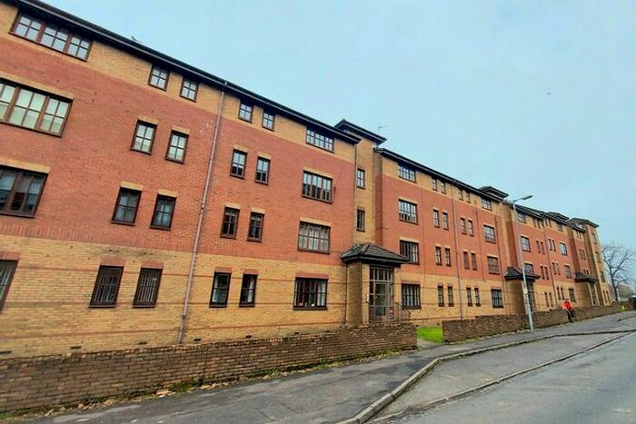 2 Bedroom Flat To Rent In Greenlaw Road, Glasgow, G14