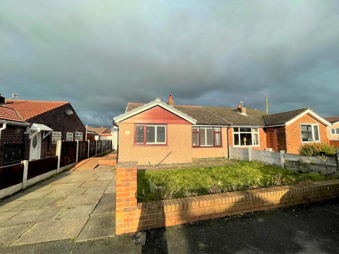 Houses for sale & to rent in WN2 4ES, DOOTSON STREET, Hindley Wigan