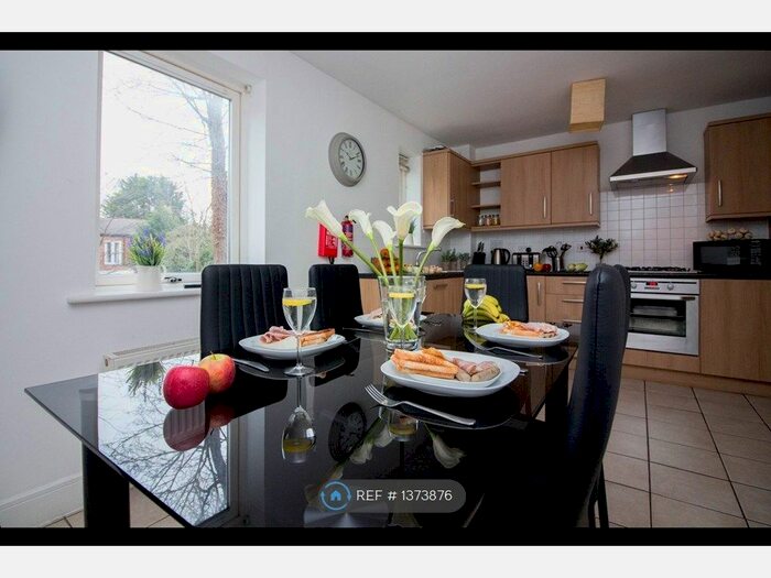 4 Bedroom Terraced House To Rent In Vulcan Drive, Bracknell, RG12