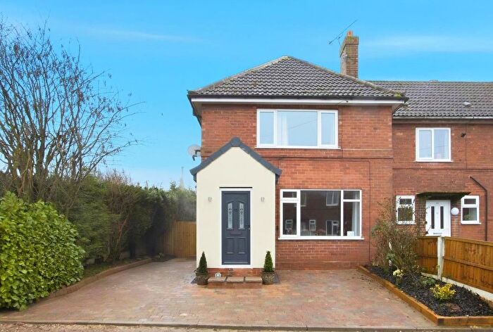 3 Bedroom Terraced House For Sale In East Street, Scarcliffe, Chesterfield, S44