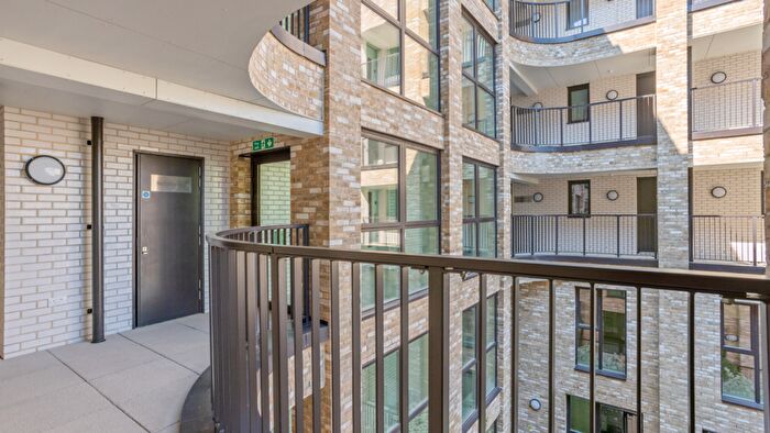 1 Bedroom Flat For Sale In Palliser Road, London, W14