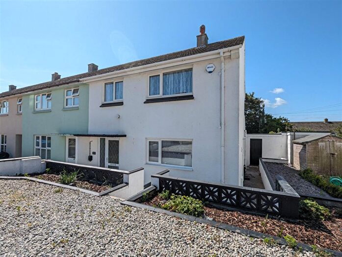 3 Bedroom Property To Rent In Hawkins Road, Newquay, TR7