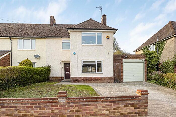 3 Bedroom End Of Terrace House For Sale In Knights Way, Emmer Green, Reading, RG4