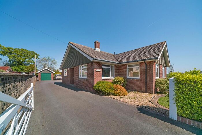 2 Bedroom Detached Bungalow For Sale In Sandford, Isle Of Wight, PO38
