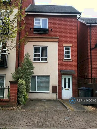 4 Bedroom Terraced House To Rent In Hospital Street, Erdington, Birmingham, B23