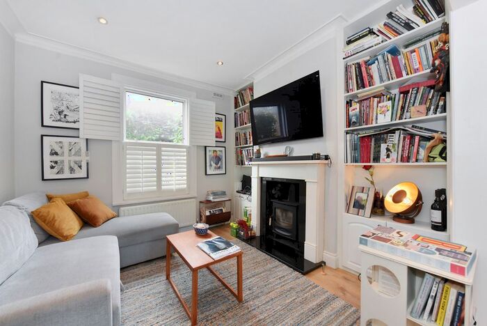 2 Bedroom Property To Rent In Kilburn Lane, Kensal Rise, W10