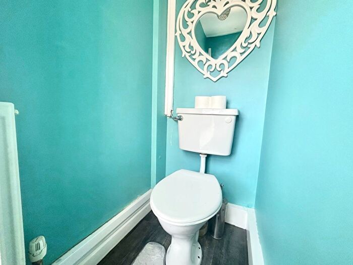 3 Bedroom End Of Terrace House For Sale In Hartland Avenue, Coseley, WV14