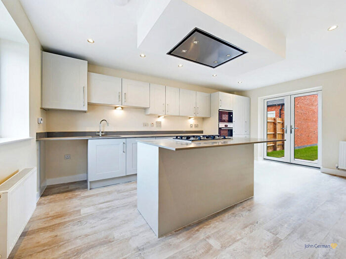 4 Bedroom Detached House For Sale In Uttoxeter Road, Alton, ST10