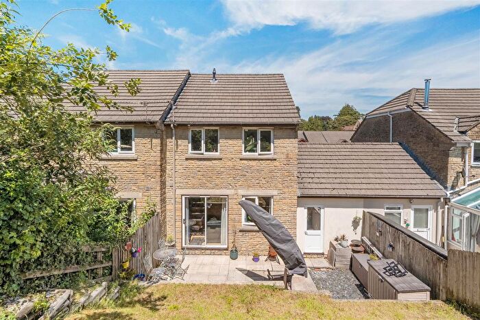 3 Bedroom Semi-Detached House For Sale In The Old Maltings, Oakhill, Radstock, BA3