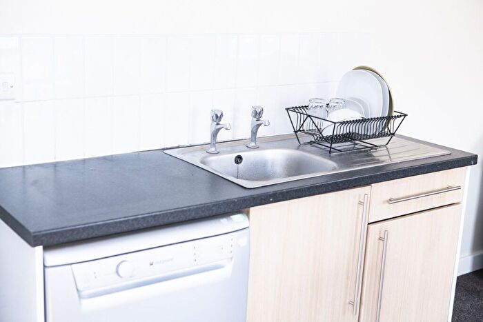 1 Bedroom Flat To Rent In Wood Gate, Loughborough, LE11