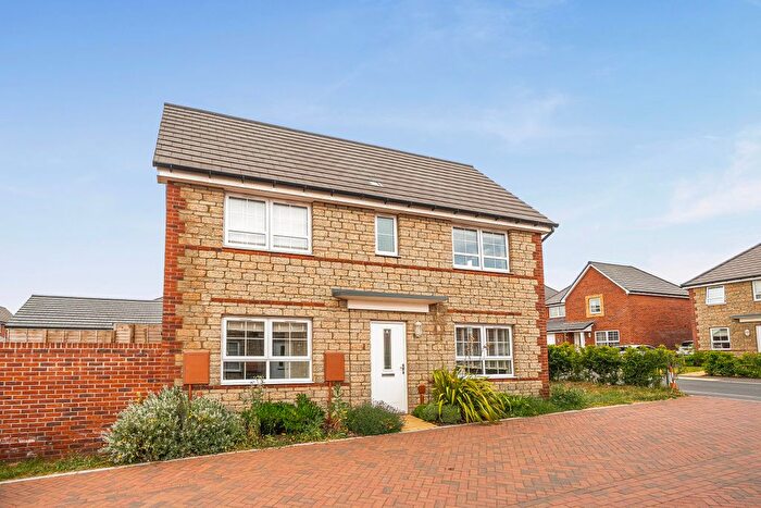 3 Bedroom Detached House For Sale In Guinea Close, North Petherton, Bridgwater, TA6