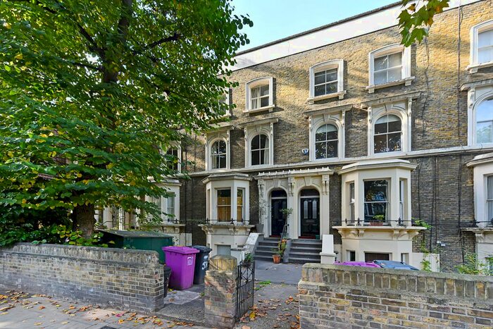 3 Bedroom Flat To Rent In Approach Road, London, E2