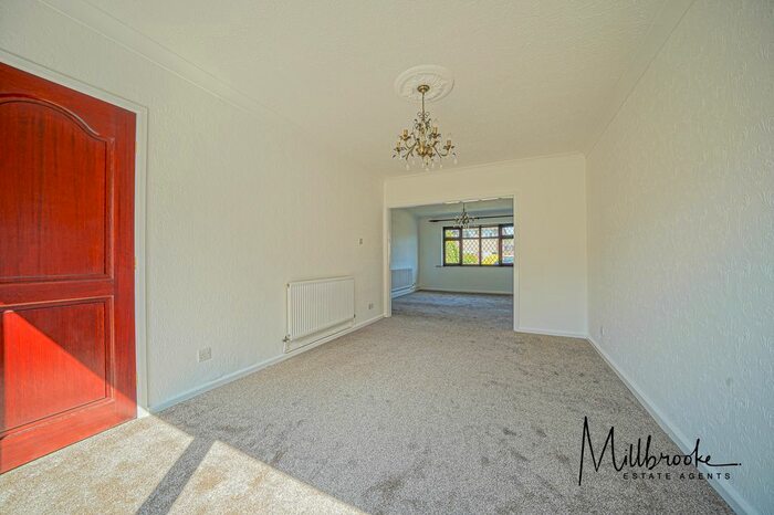 3 Bedroom Semi-Detached House To Rent In Glendale Road, Mosley Common, Manchester, M28