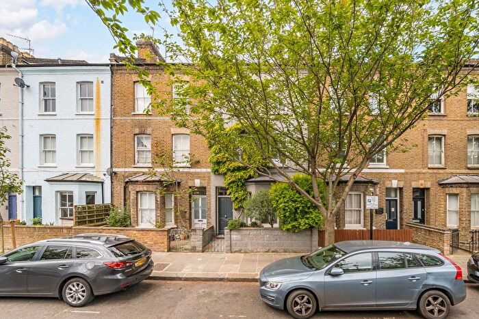 4 Bedroom Property To Rent In Sirdar Road, Holland Park, W11