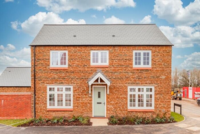 3 Bedroom Detached House To Rent In Tyrrell Road Banbury, OX16