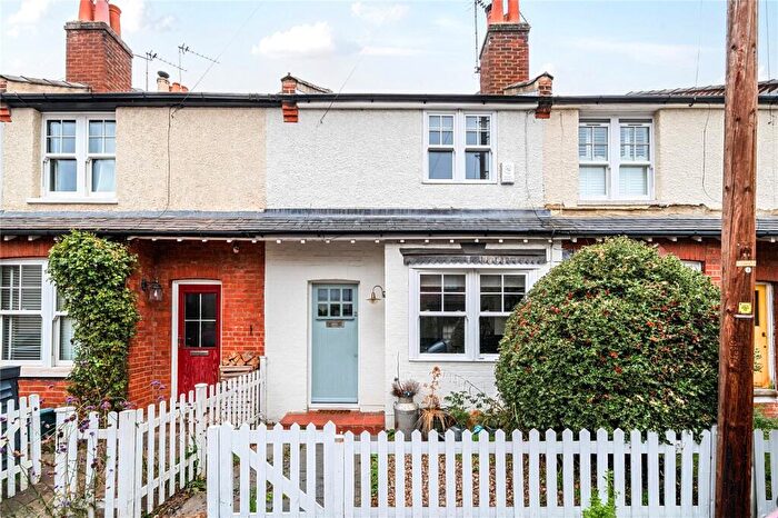 2 Bedroom Terraced House For Sale In School Road, East Molesey, KT8