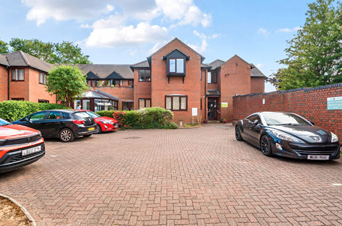 1 Bedroom Apartment For Sale In High Street South, Dunstable, Bedfordshire, LU6