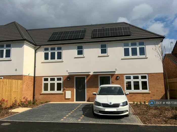 3 Bedroom Semi-Detached House To Rent In Zinnia Close, Dorset, BH10