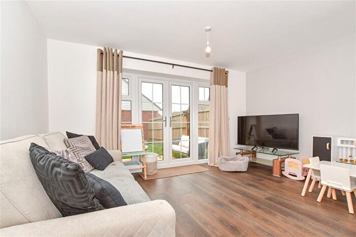 2 Bedroom Semi-detached House For Sale In Tulip Drive, Ashford, Kent, TN24