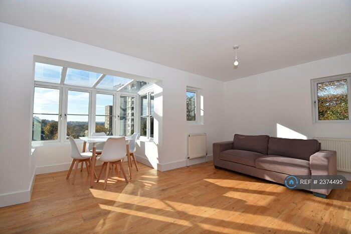 2 Bedroom Flat To Rent In Harrison Court, London, SE15