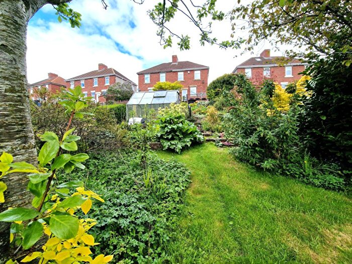 2 Bedroom Semi-detached House For Sale In Woodside Grove, Tantobie, Stanley, DH9