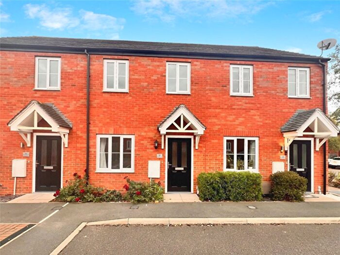 2 Bedroom Terraced House For Sale In Coltman Close, Stapenhill, Burton Upon Trent, Staffordshire, DE15