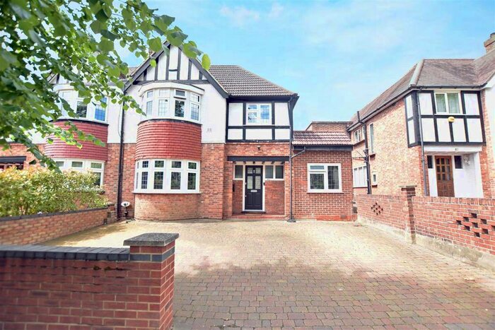 4 Bedroom Semi-Detached House To Rent In The Grove, Isleworth, TW7