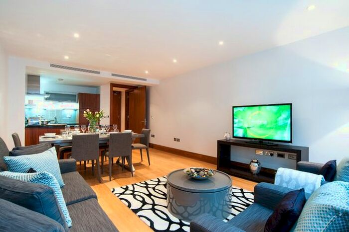 3 Bedroom Flat To Rent In Parkview Residence, - Baker Street, London, NW1