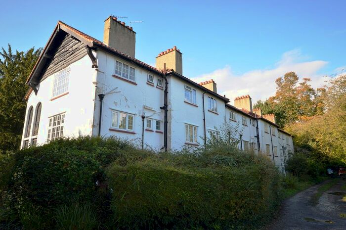 2 Bedroom Flat For Sale In Drummond Gardens, Christ Church Mount, Epsom, Surrey., KT19