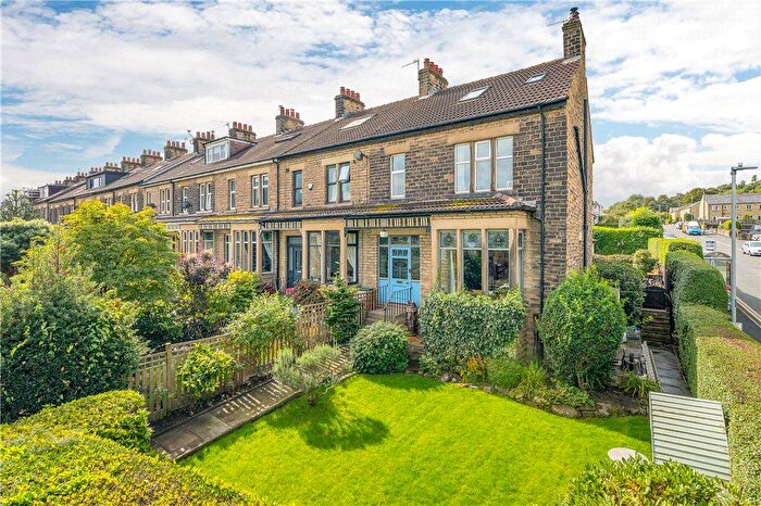 5 Bedroom End Of Terrace House For Sale In Threshfield, Baildon, West Yorkshire, BD17