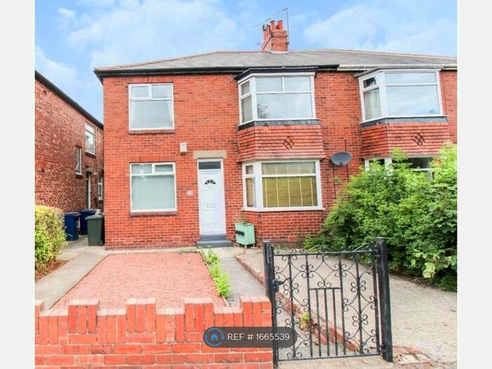 3 Bedroom Flat To Rent In Benton Road, Newcastle Upon Tyne, NE7