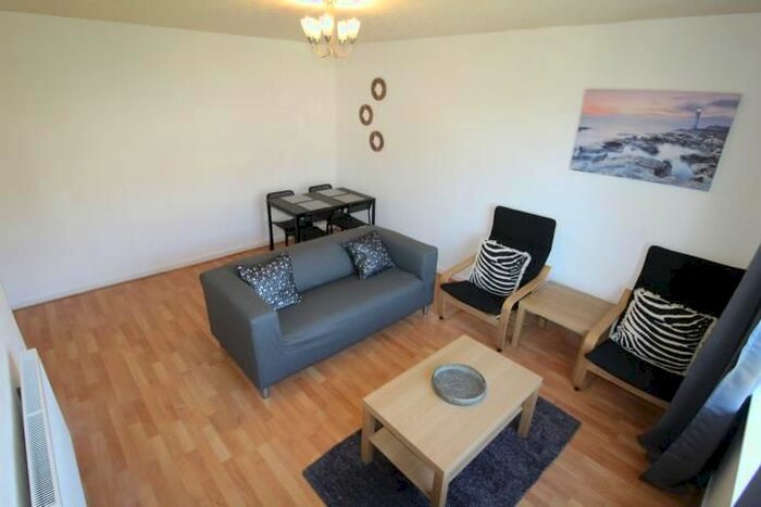 2 Bedroom Flat To Rent In Westray Road, Aberdeen, AB15