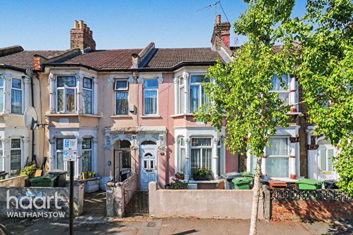 3 Bedroom Terraced House For Sale In Rosebank Grove, Walthamstow, E17