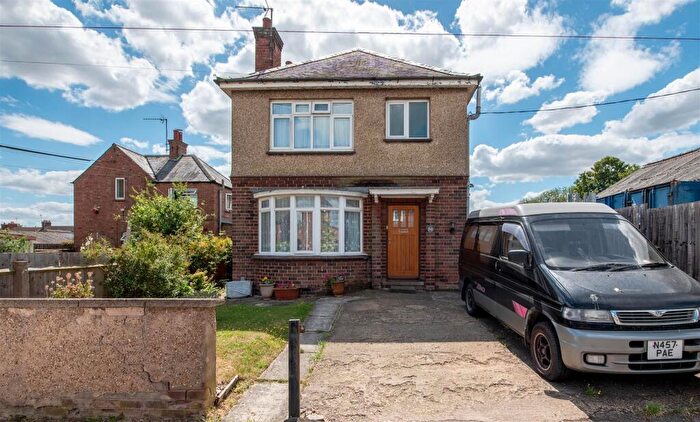 3 Bedroom Detached House For Sale In Jubilee Street, Irthlingborough, NN9