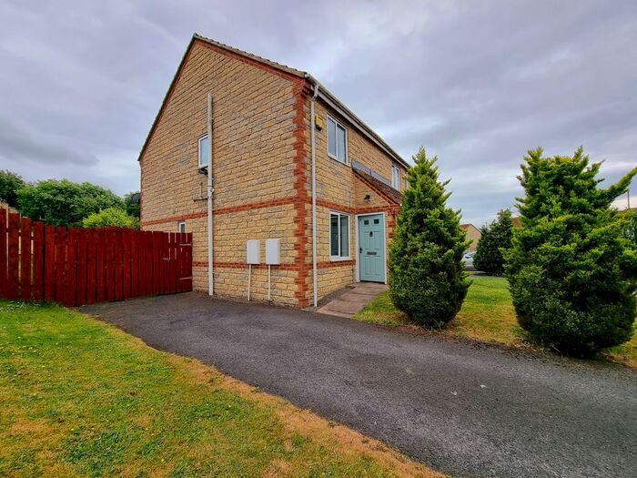 2 Bedroom Semi-Detached House To Rent In Stuart Court, Consett, DH8