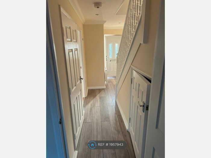 2 Bedroom End Of Terrace House To Rent In Gloucester Avenue, East Tilbury, Tilbury, RM18