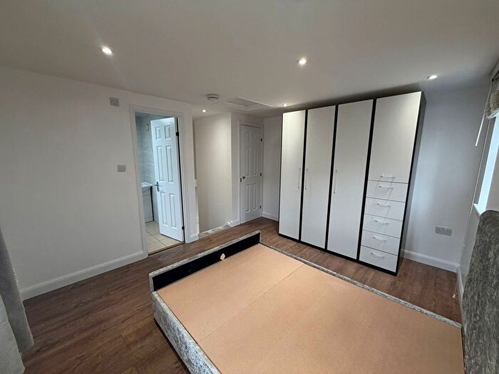 1 Bedroom Flat To Rent In Burnell Walk, London, SE1