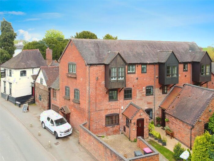 3 Bedroom End Of Terrace House For Sale In Coleshill Road, Furnace End, Birmingham, Warwickshire, B46