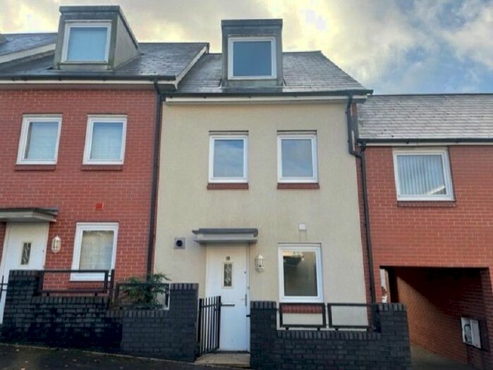 4 Bedroom Town House To Rent In Tonnant Road, Copper Quarter, Pentrechwyth, Swansea, City And County Of Swansea., SA1