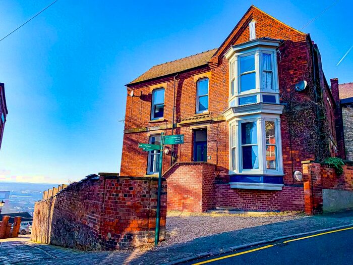 2 Bedroom Apartment To Rent In Spring Hill, Lincoln, LN1