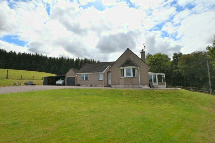 3 Bedroom Detached Bungalow For Sale In Cottarfield, Balliemulloch, AB38