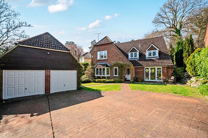 4 Bedroom Detached House To Rent In Beech Hill, Headley Down, Bordon, GU35