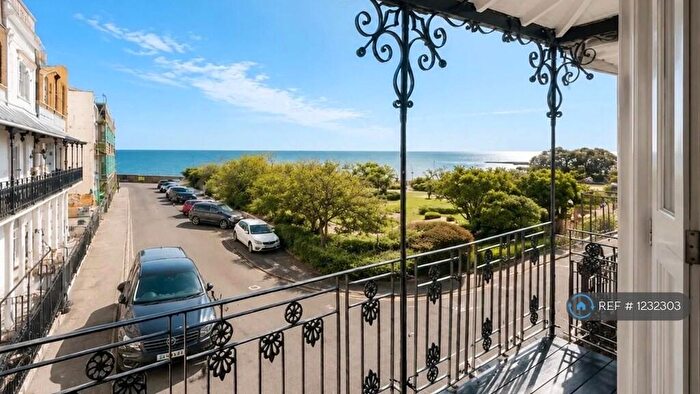 2 Bedroom Flat To Rent In Albion Place, Ramsgate, CT11
