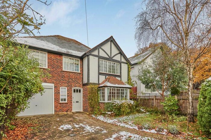 3 Bedroom Property To Rent In Copse Hill, London, SW20