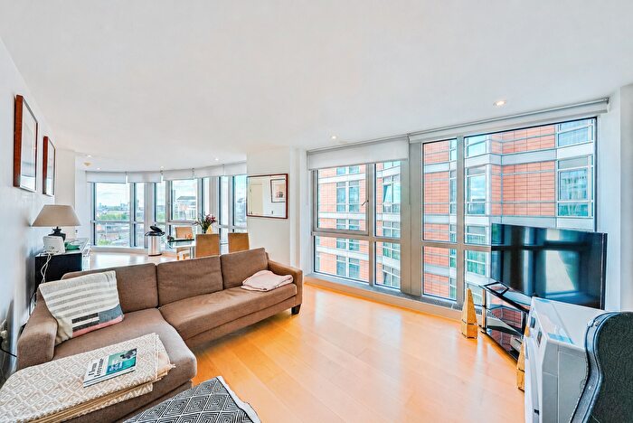 1 Bedroom Flat For Sale In Fairmont Avenue, London, E14
