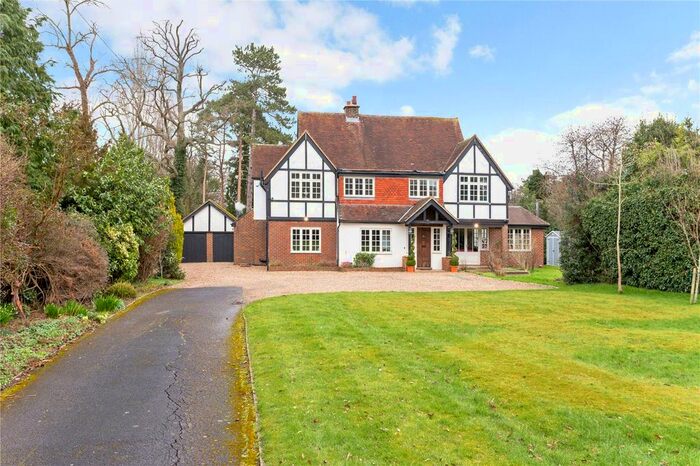 4 Bedroom Detached House For Sale In Millers Lane, Outwood, Redhill, RH1