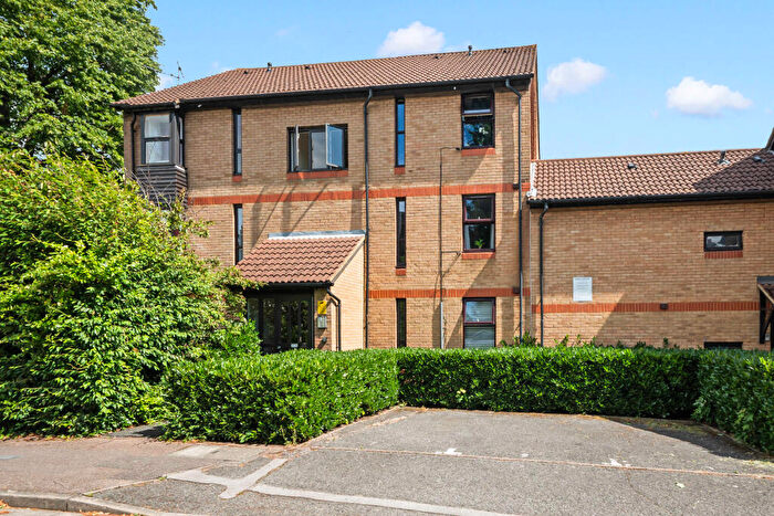 Flat To Rent In Shinners Close, SE25
