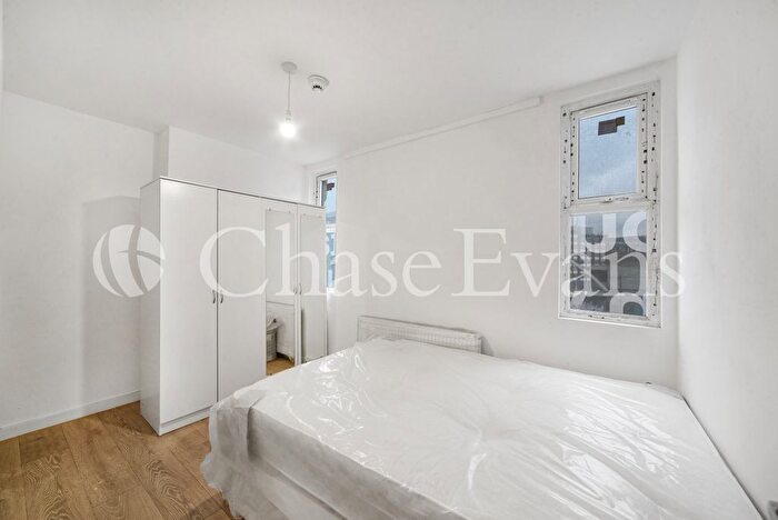 3 Bedroom Flat To Rent In Great Eastern Street, Shoreditch, London, EC2A
